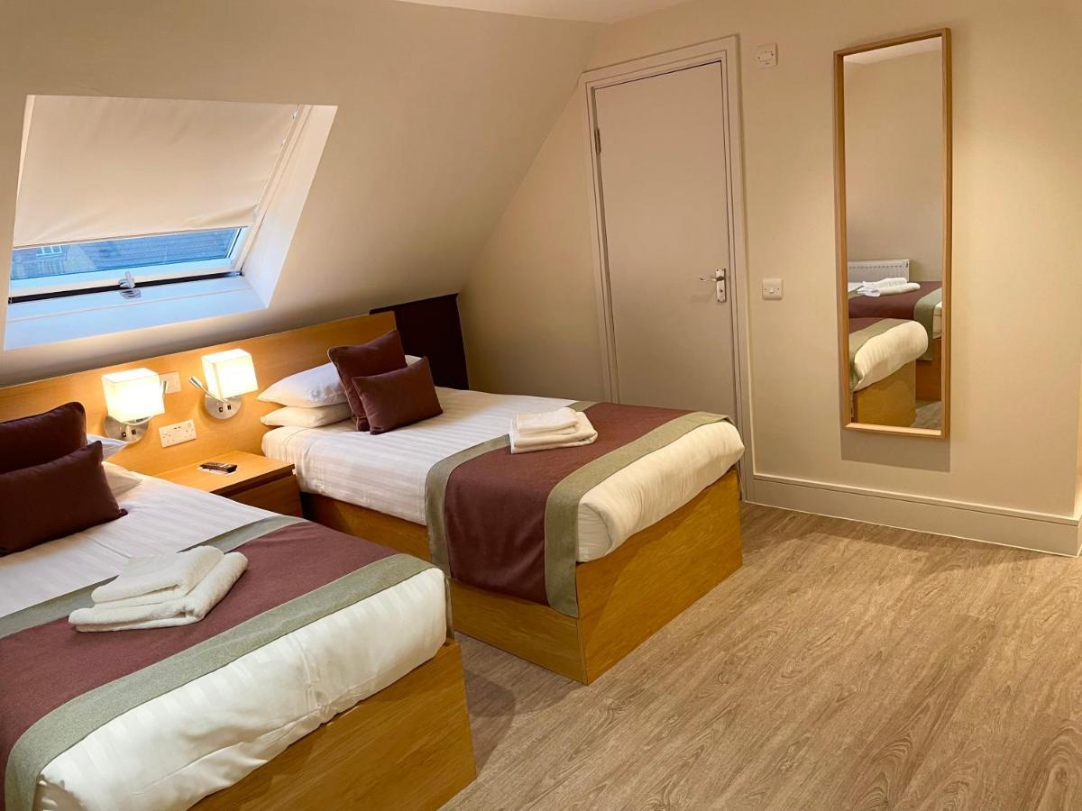 Holtwhites Hotel Enfield Ngoại thất bức ảnh